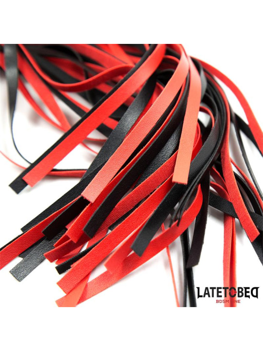 Flogger Rojo y Negro 50cm