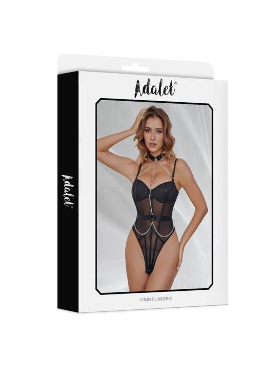 Veronica Tedyy con Cadenas y Choker