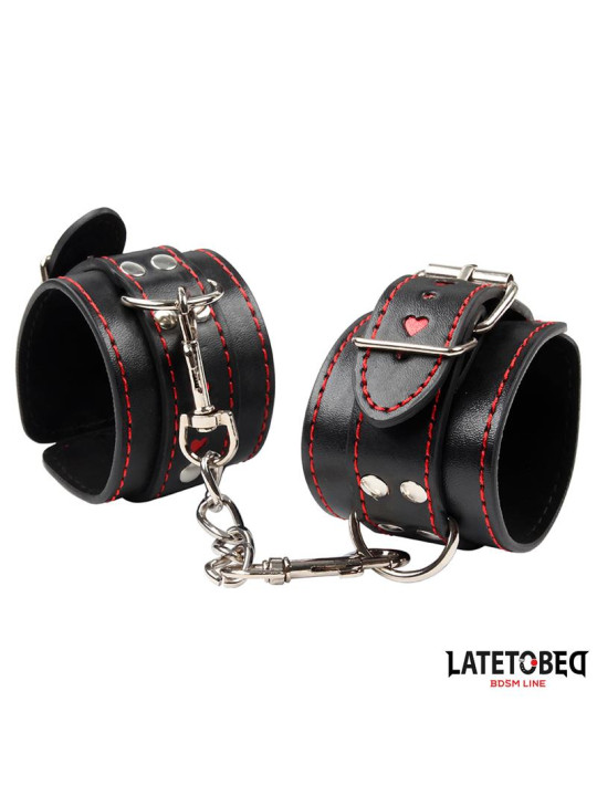 Esposas con Cadenas y Corazones