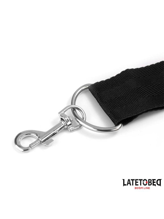 Mordaza y Esposas en Restricciones